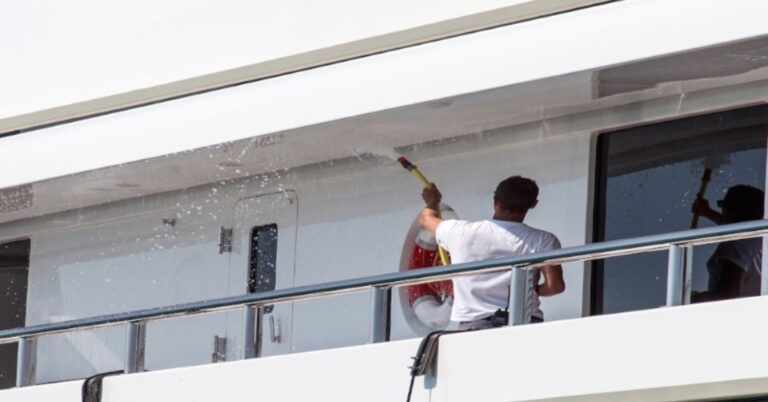 yacht wash down